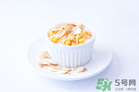 拉肚子可以喝花生粥吗,拉肚子能吃花生米粥吗