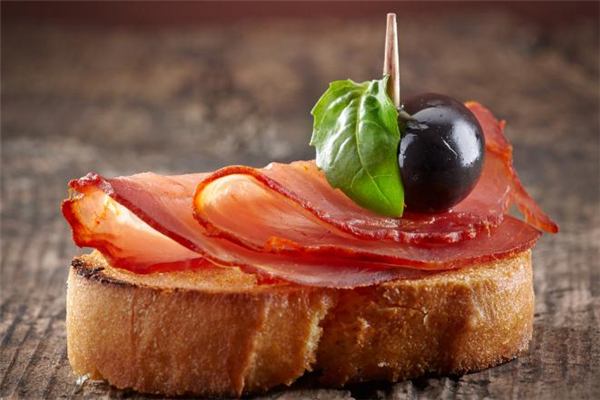 西班牙火腿怎么保存,西班牙火腿怎么保存?可以放冰箱吗
