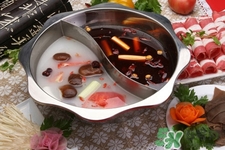 下雪天适合吃火锅,雪天吃火锅是什么感受