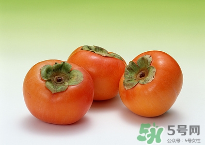 吃冻柿子的好处和功效,冻柿子的功效和作用和宜忌