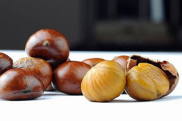 微波炉加热板栗会炸吗,微波炉热板栗会不会炸