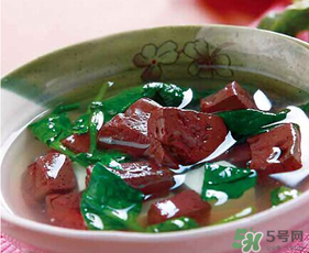 猪血和菠菜能一起吃吗?,菠菜和猪血可以一起吃吗? 猪血和菠菜能一起吃吗?,菠菜和猪血可以一起吃吗?