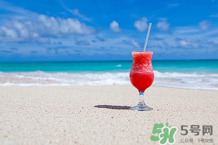 中暑可以吃鸡蛋吗,中暑了不能吃什么