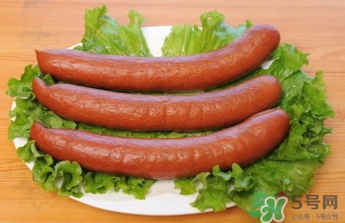 香肠不能和什么一起吃,香肠和什么食物相克 香肠不能和什么一起吃,香肠和什么食物相克