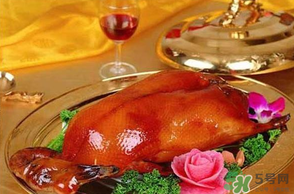 便宜坊和全聚德的区别,全聚德为什么比便宜坊出名 便宜坊和全聚德的区别,全聚德为什么比便宜坊出名