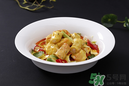 隔夜咖喱土豆可以吃吗,煮好的咖喱可以隔夜吗