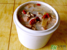 吃完鸭肉可以喝牛奶吗,喝完牛奶能吃鸭肉吗