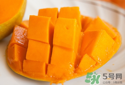 芒果里有黑色的丝线还能吃吗,为什么芒果里面有黑色的丝 芒果里有黑色的丝线还能吃吗,为什么芒果里面有黑色的丝