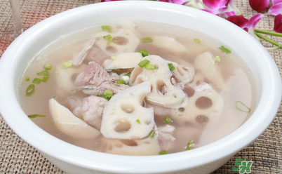 怎样熬排骨汤好喝,怎么熬排骨汤好喝又有营养 怎样熬排骨汤好喝,怎么熬排骨汤好喝又有营养