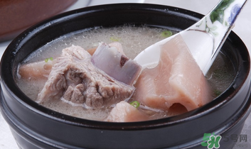 怎样做排骨汤好喝,排骨汤怎么炖最好喝 怎样做排骨汤好喝,排骨汤怎么炖最好喝