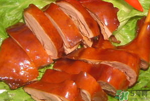 鸭肉不能和什么同食物中毒,鸭肉不能和什么同食 鸭肉不能和什么同食物中毒,鸭肉不能和什么同食