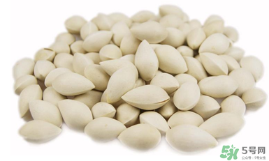 狗狗吃白果会中毒吗,吃白果会中毒吗