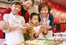 自己包的饺子放冰箱冷冻能放多久,自己做的饺子放冰箱冷冻可以放多久