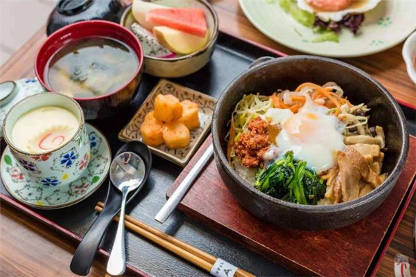 石锅拌饭品牌,怎么做石锅拌饭