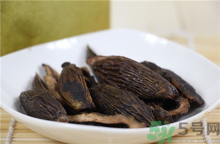 空腹吃槟榔会拉肚子吗,吃槟榔拉肚子