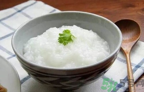 白粥加奶粉给婴儿吃好吗,白粥里面可以放奶粉吗