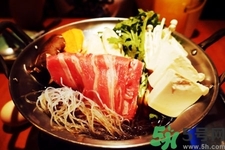 吃火锅舌头发黑是怎么回事,吃了火锅舌头发黑