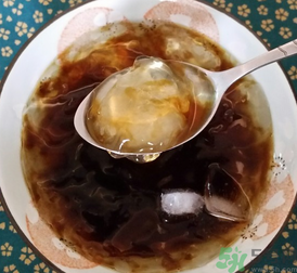 红糖可以和桂花放在一起吃吗,桂花红糖里的桂花可以吃吗 红糖可以和桂花放在一起吃吗,桂花红糖里的桂花可以吃吗