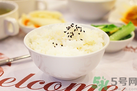 不吃主食能减肥吗 对身体有害吗,不吃主食能减肥么