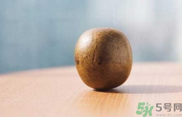 罗汉果泡水要去壳吗?罗汉果怎么泡水喝?,罗汉果泡水要去壳吗