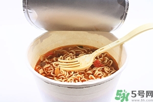 韩国拉面和中国方便面的区别,韩国拉面是方便面吗