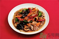 木耳和香菇可以一起炒着吃吗,香菇和木耳能一起吃吗