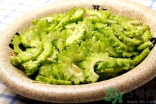 血糖高能吃苦瓜吗?,一吃苦瓜血糖就降下来