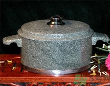 石锅可以放电磁炉上使用吗,石板锅可以用电磁炉吗 石锅可以放电磁炉上使用吗,石板锅可以用电磁炉吗