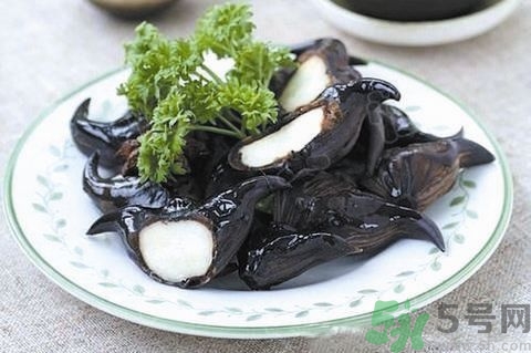 菱角上火不,煮熟的菱角吃了会上火吗