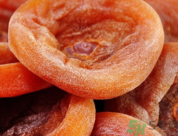 柿饼可以空腹吃吗?,晚上吃柿子对胃好不好 柿饼可以空腹吃吗?,晚上吃柿子对胃好不好