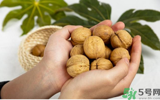 带壳核桃可以放多久,带壳核桃可以放多久,如何保存