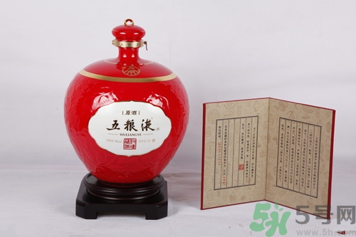 如何分辨真酒假酒,怎样分辨真假酒