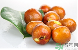 鲜枣是热性还是凉性水果,大枣吃生的好还是吃熟的好