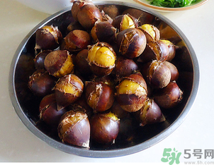 板栗煮多长时间可以熟,怎样煮板栗好吃又好剥窍门 板栗煮多长时间可以熟,怎样煮板栗好吃又好剥窍门
