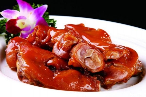 吃猪蹄有什么注意的吗(吃猪蹄好不好) 吃猪蹄有什么注意的吗(吃猪蹄好不好)