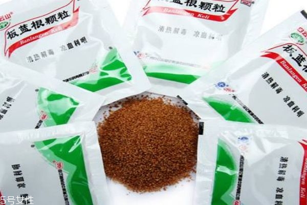 孕妇可以喝板蓝根吗(孕妇可以喝板蓝根吗不影响孩子吧)