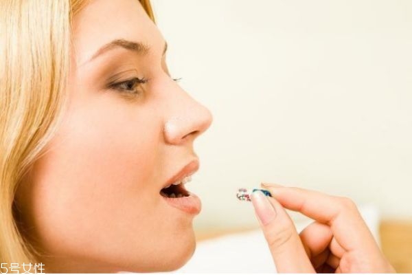 如何正确刷牙(如何正确刷牙示范视频)