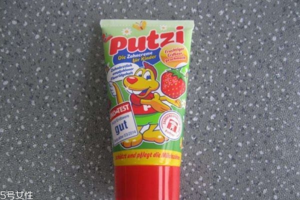 儿童牙膏含氟好不好(儿童牙膏含氟好不好)