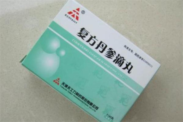 丹参滴丸的正确吃法(丹参滴丸的正确吃法用量)