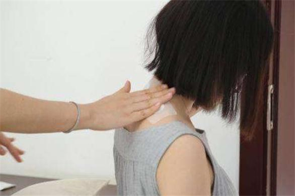 贴三伏贴可以洗澡吗(贴三伏贴可以洗澡吗)