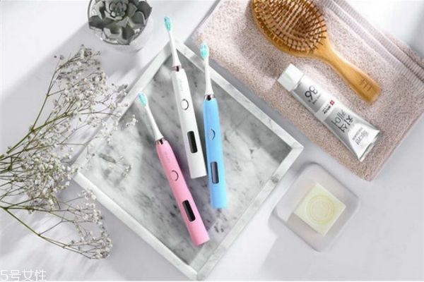 共用电动牙刷刷头的危害(常用电动牙刷的危害) 共用电动牙刷刷头的危害(常用电动牙刷的危害)