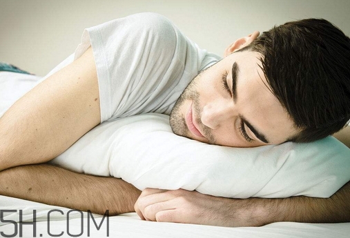 睡觉时呼吸暂停原因,睡眠呼吸中止症