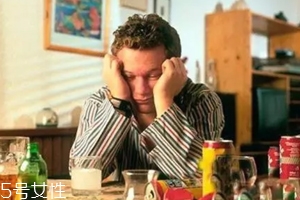 喝酒呕吐不止怎样缓解,酒后呕吐不止怎么办最快最有效 喝酒呕吐不止怎样缓解,酒后呕吐不止怎么办最快最有效