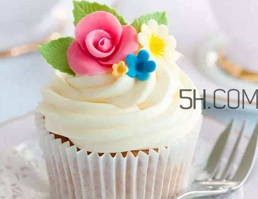 奶粉中的稀奶油成分是什么,奶油成分是什么