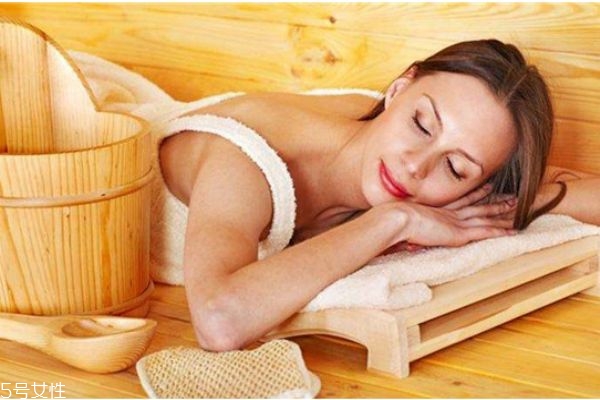 汗蒸不出汗是什么原因(身体湿气太重汗蒸管用吗?)