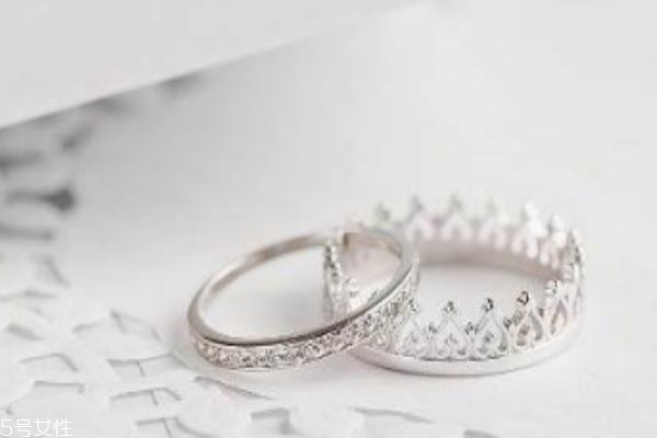 长期带银器可以排毒(银器排毒有科学依据吗)