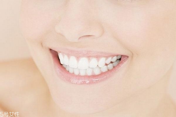 阿玛尼卸妆凝露卸妆效果(阿玛尼卸妆凝露好用吗)