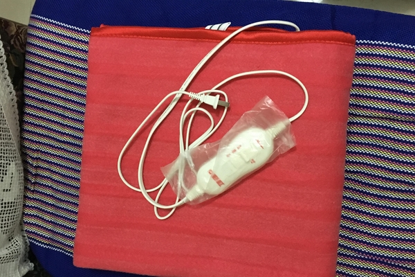 电热毯的缺点(常用电热毯的坏处)