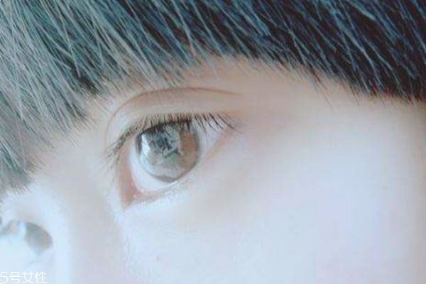 麦粒肿什么情况下须手术切除(麦粒肿需要手术切除吗)