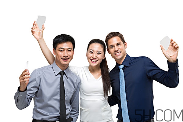 前列肥大是怎么引起来的,男性前列腺肥大的原因